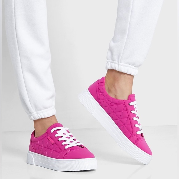 Nine West Hola2-A Low Top Quilted Sneakers Size 10 - Picture 1 of 12
